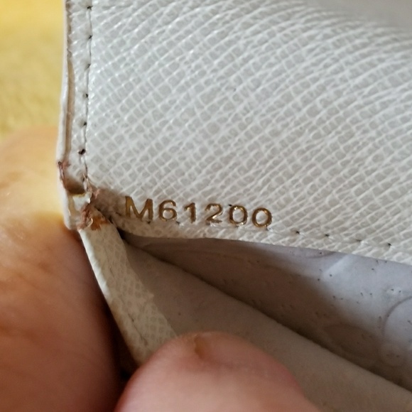 LOUIS VUITTON HAND CRAFTED PURSE AND WALLET - Picture 8 of 8